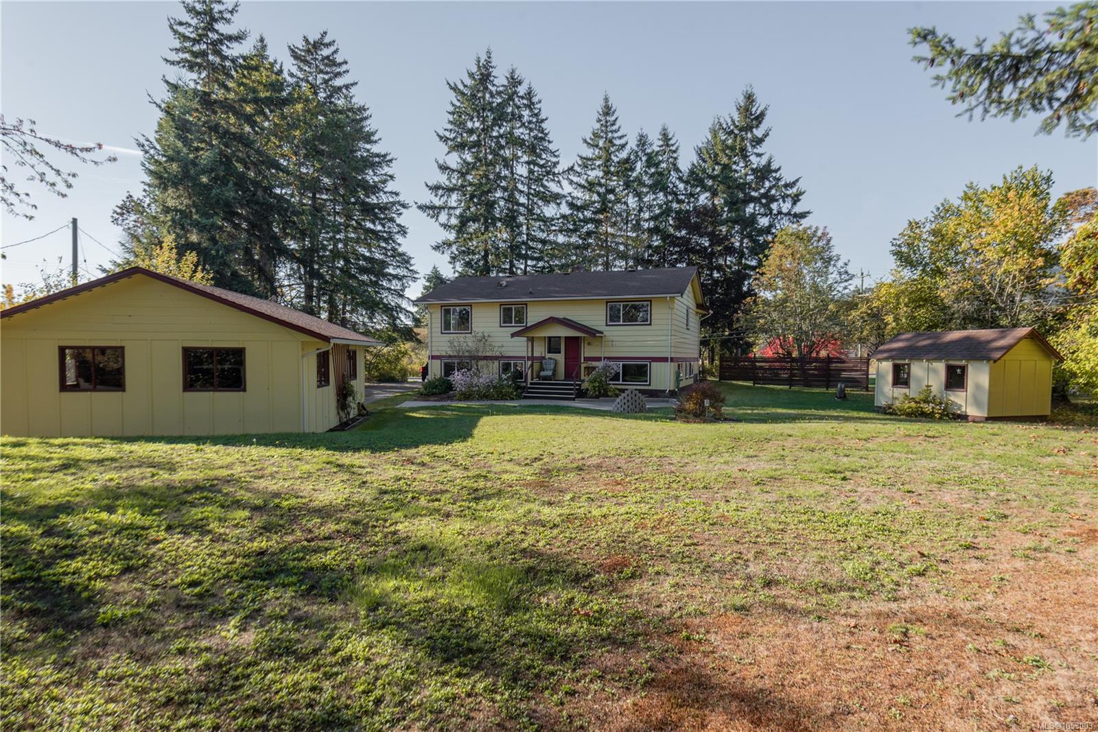 6381 Somenos Rd — listing photo 6 of 48
