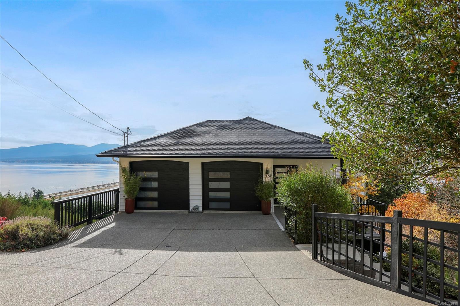1161 Moore Rd — listing photo 5 of 46