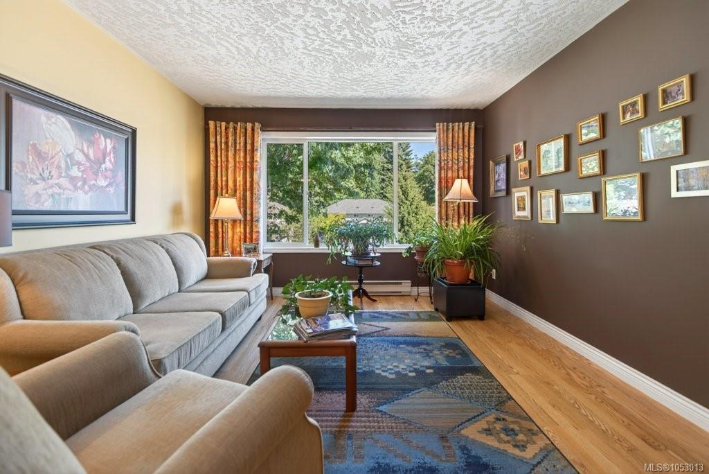 B-259 Archery Cres — listing photo 3 of 20