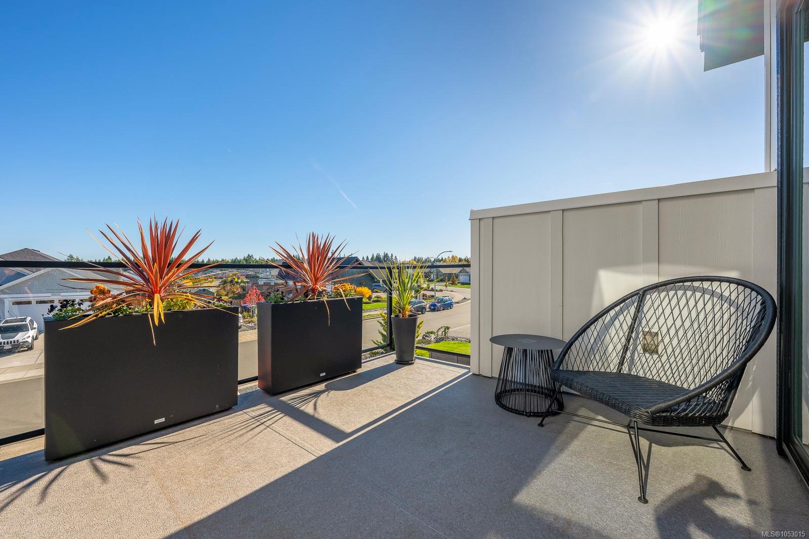 3376 Eagleview Cres — listing photo 11 of 55