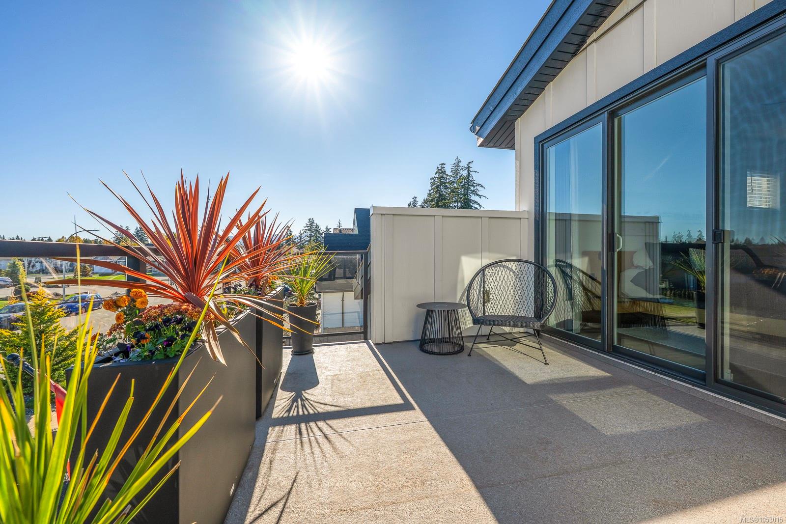 3376 Eagleview Cres — listing photo 10 of 55