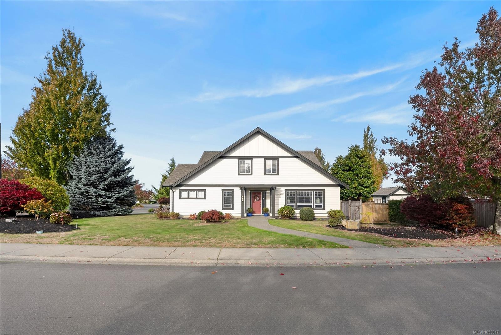 294 Crabapple Cres — listing photo 10 of 59
