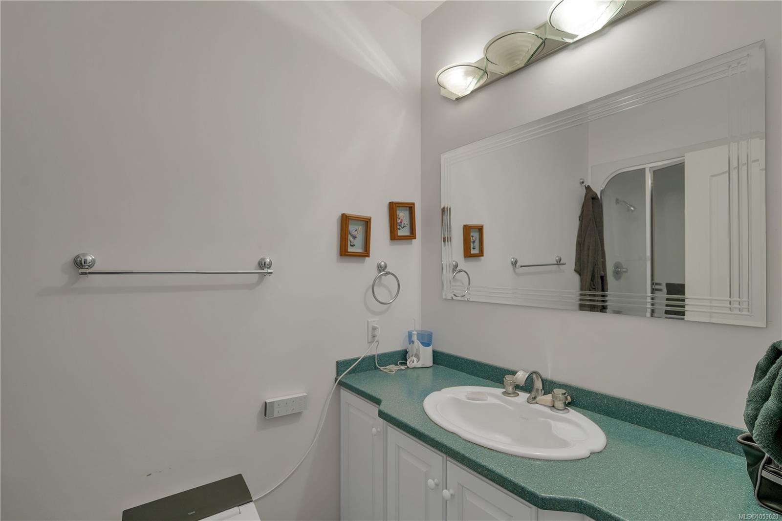 624 Betts Blvd — listing photo 11 of 55