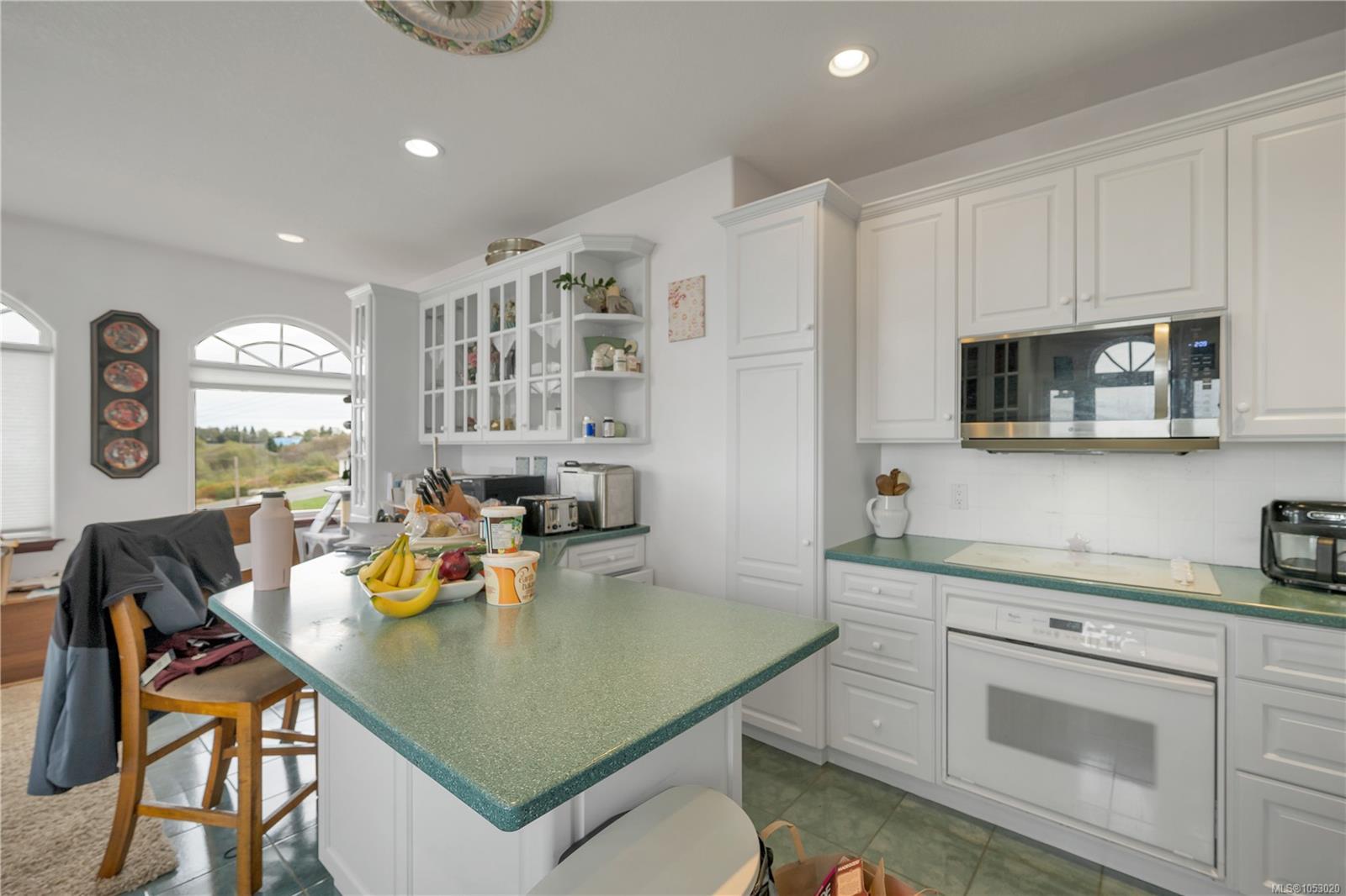 624 Betts Blvd — listing photo 5 of 55