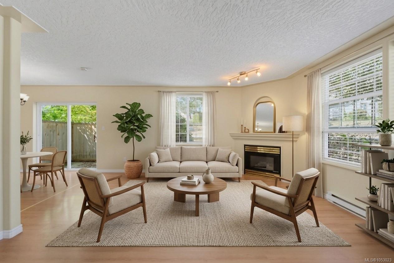 637 Jolly Pl — listing photo 3 of 42