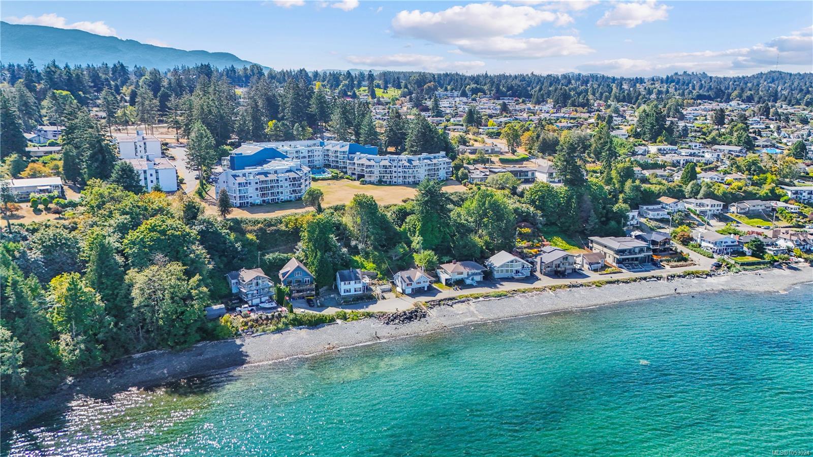 602-2560 Departure Bay Rd — listing photo 4 of 49