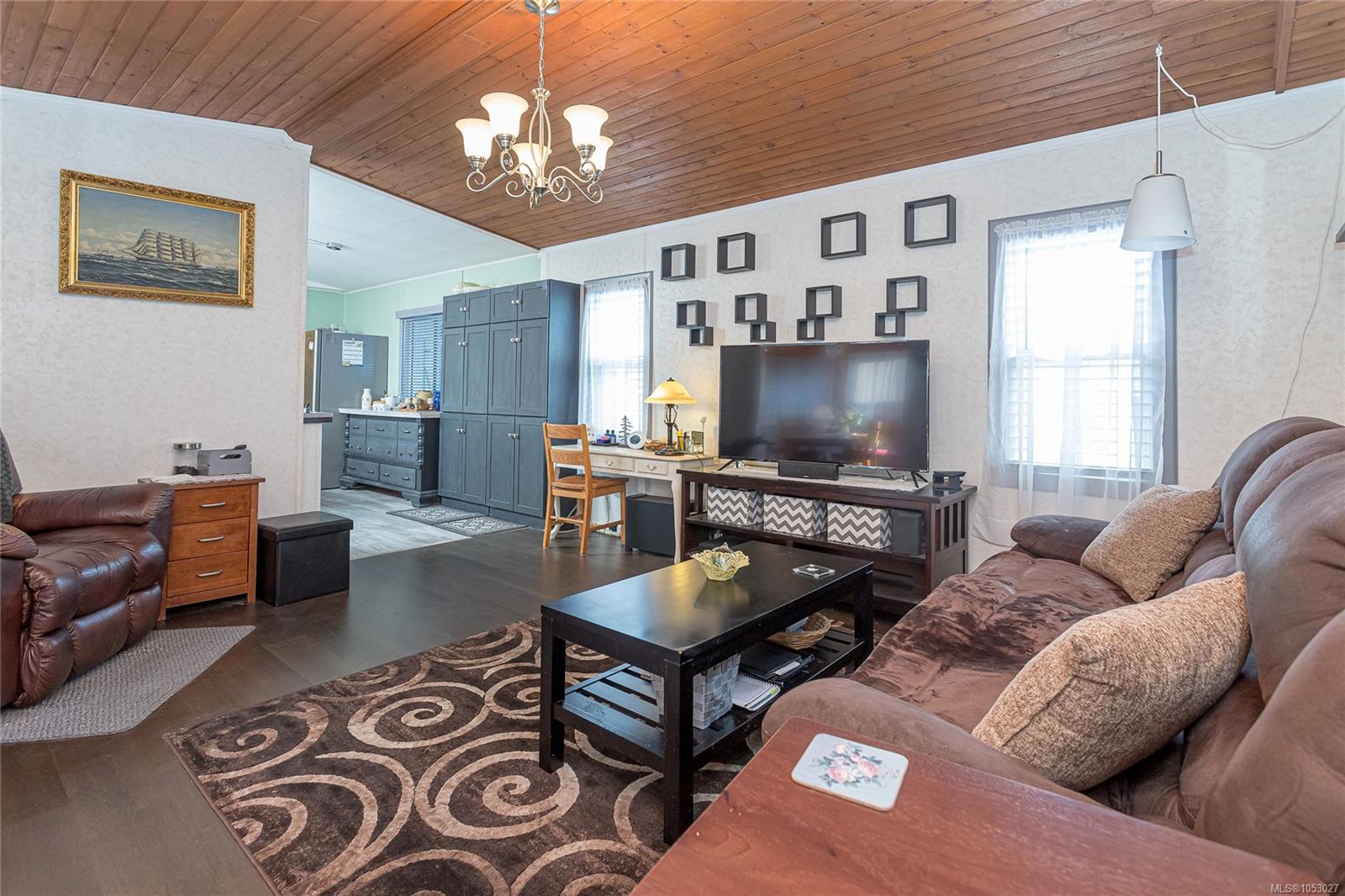 112-1736 Timberlands Rd — listing photo 4 of 35