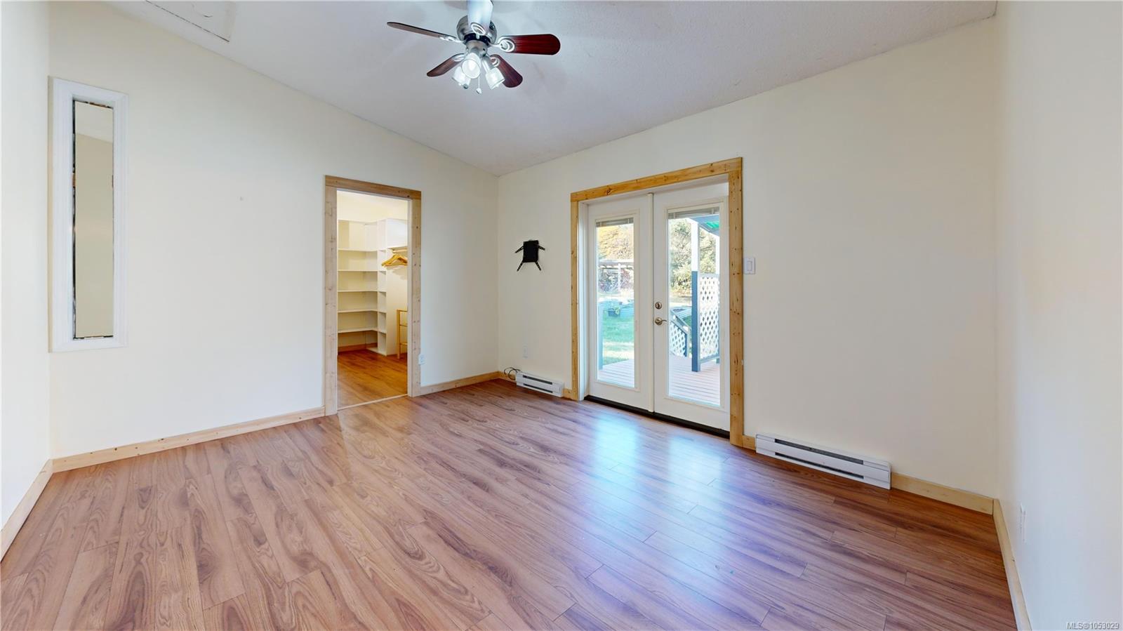 1320 North Rd — listing photo 12 of 61