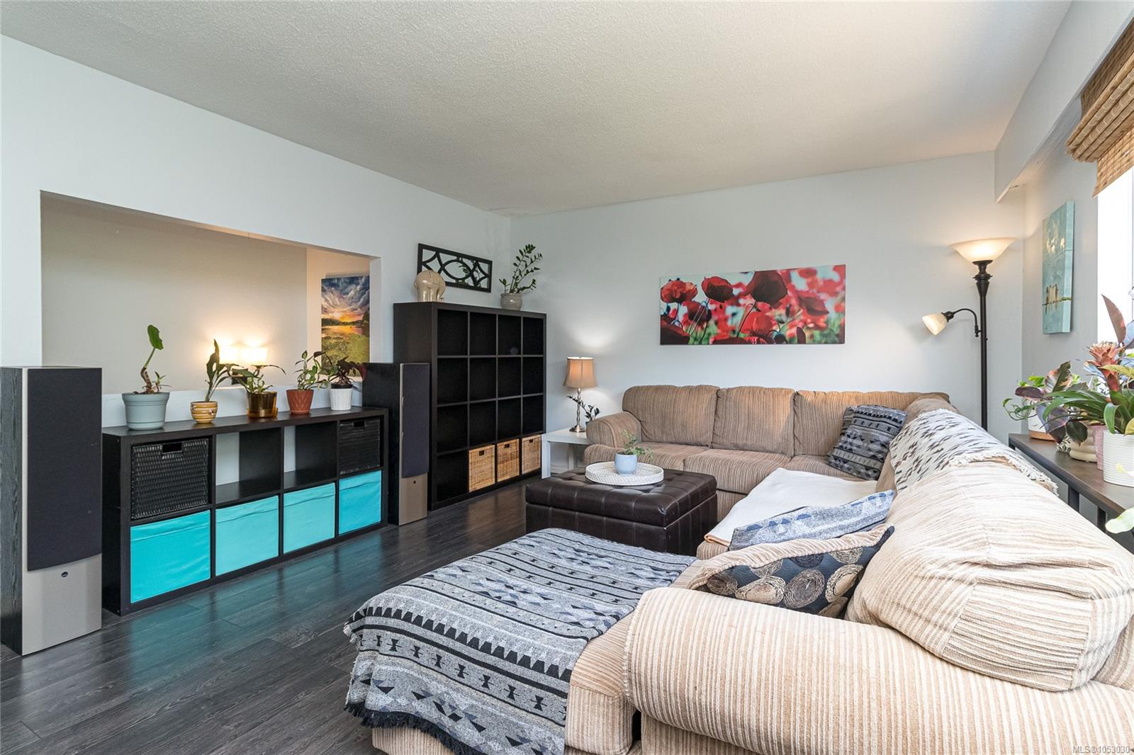3330 Ravenwood Rd — listing photo 8 of 47