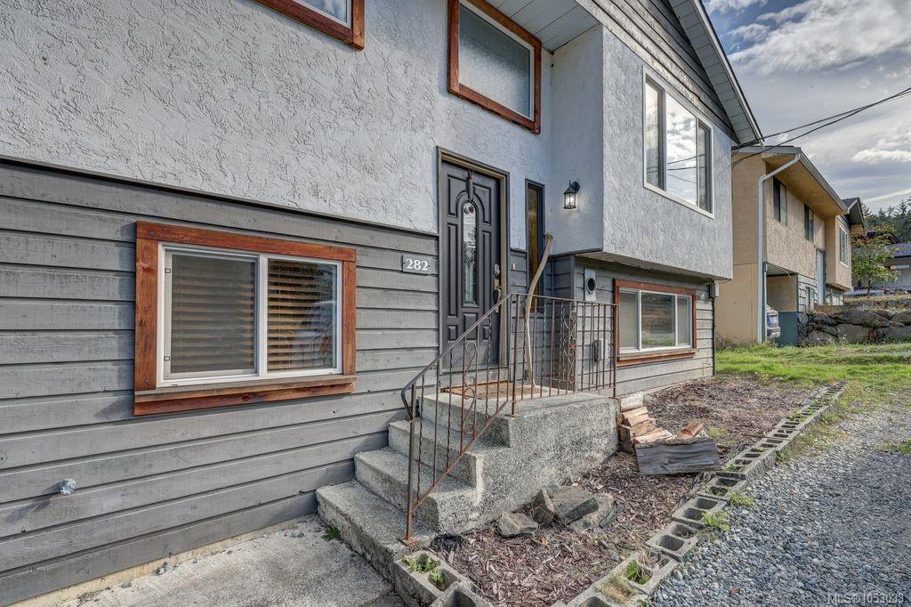282 Harwell Rd — listing photo 3 of 30