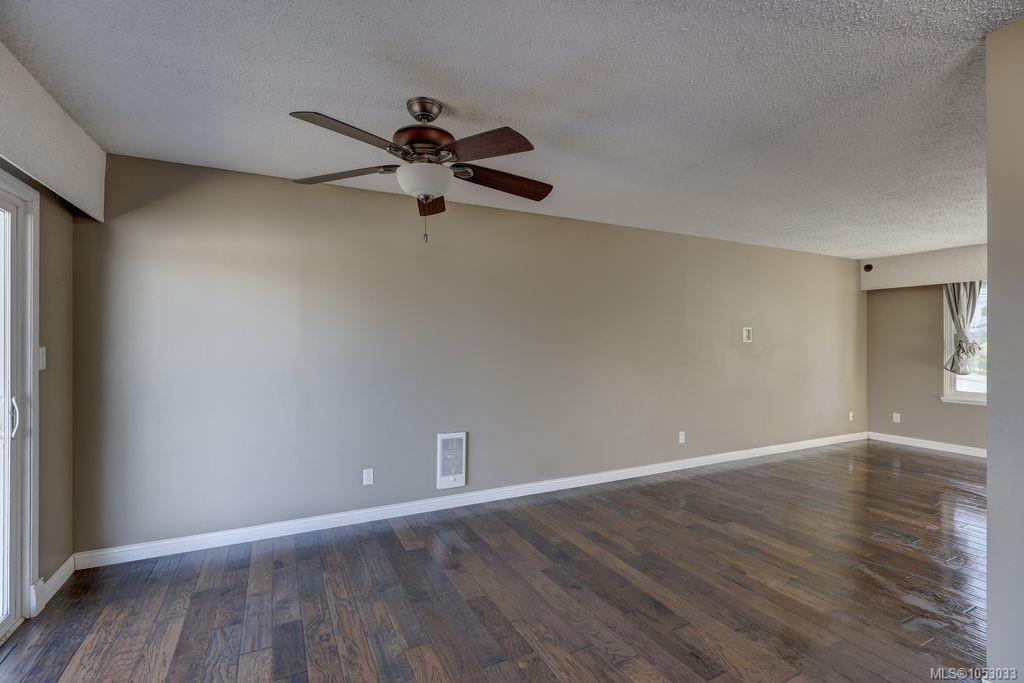 282 Harwell Rd — listing photo 9 of 30