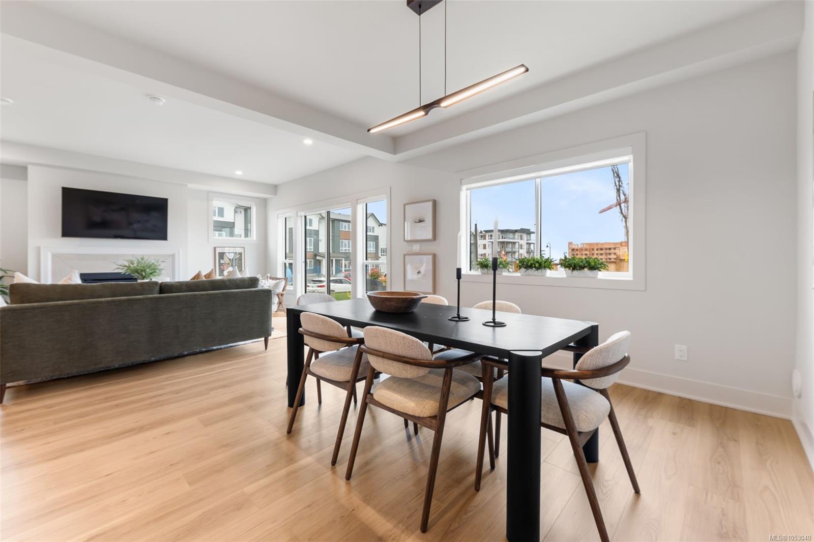 3585 Temperate Pl — listing photo 8 of 25