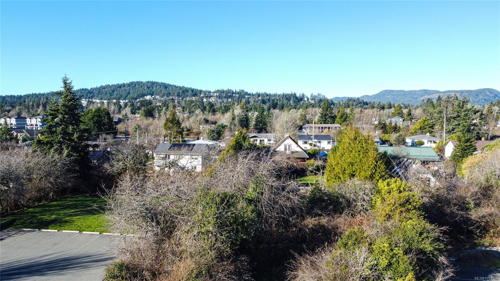 6734 West Coast Rd — listing photo 7 of 11