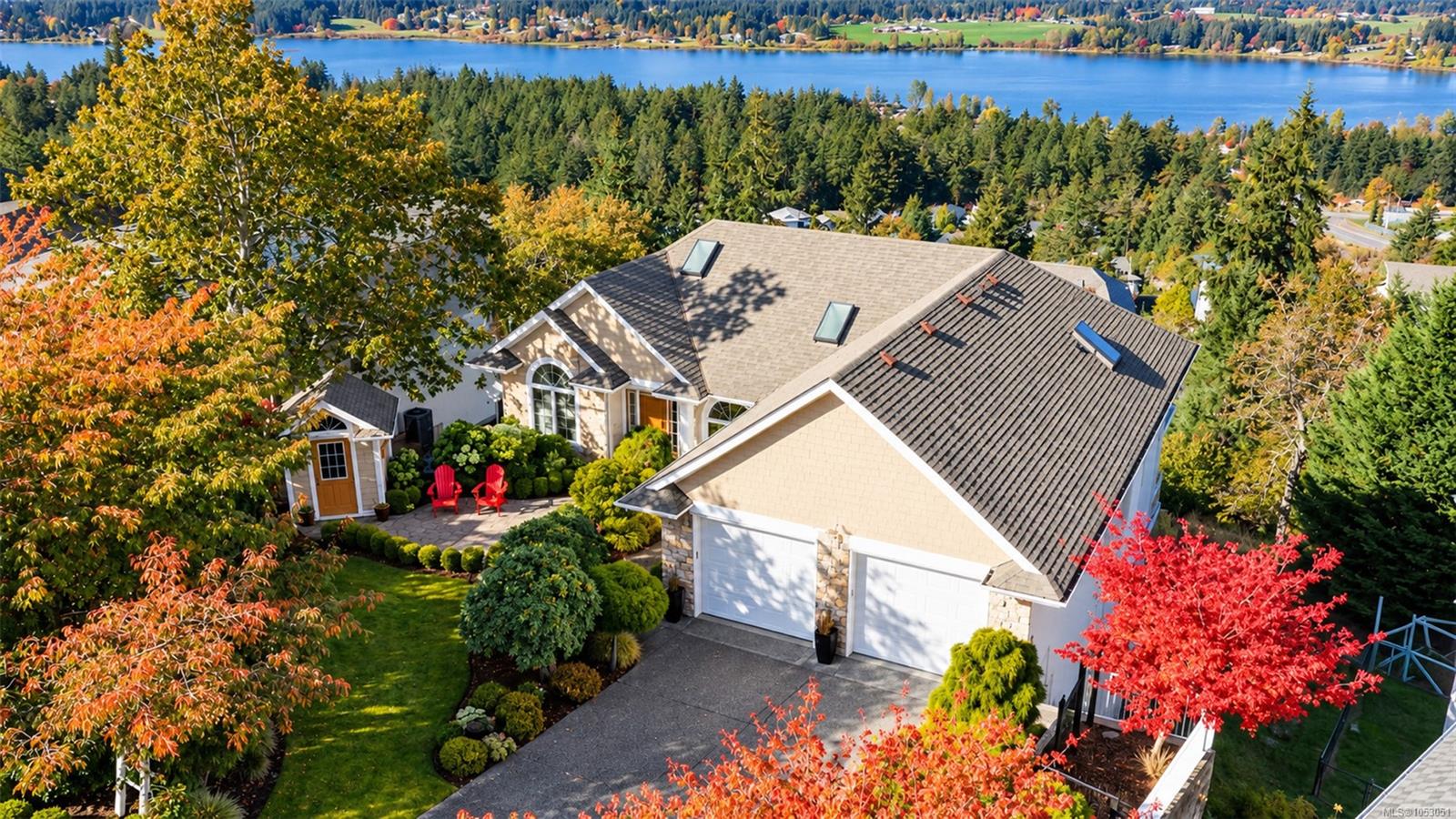 6097 Chippewa Rd — listing photo 2 of 83