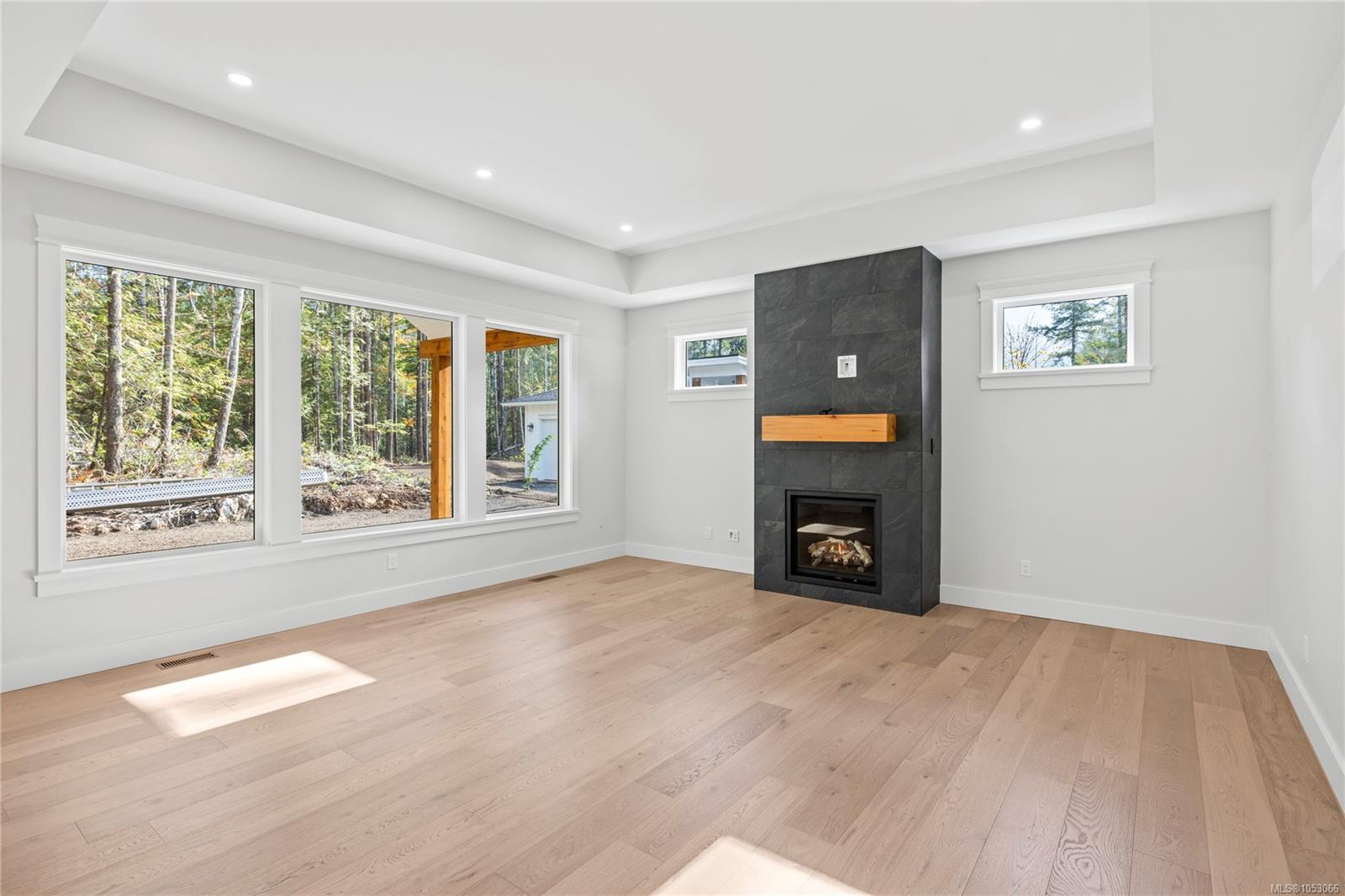 8427 Sander Dr — listing photo 7 of 58