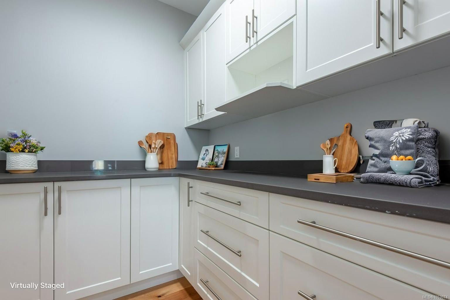 758 Sitka St — listing photo 10 of 33