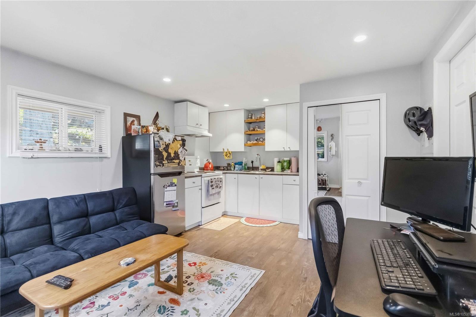 659 Strandlund Ave — listing photo 14 of 28