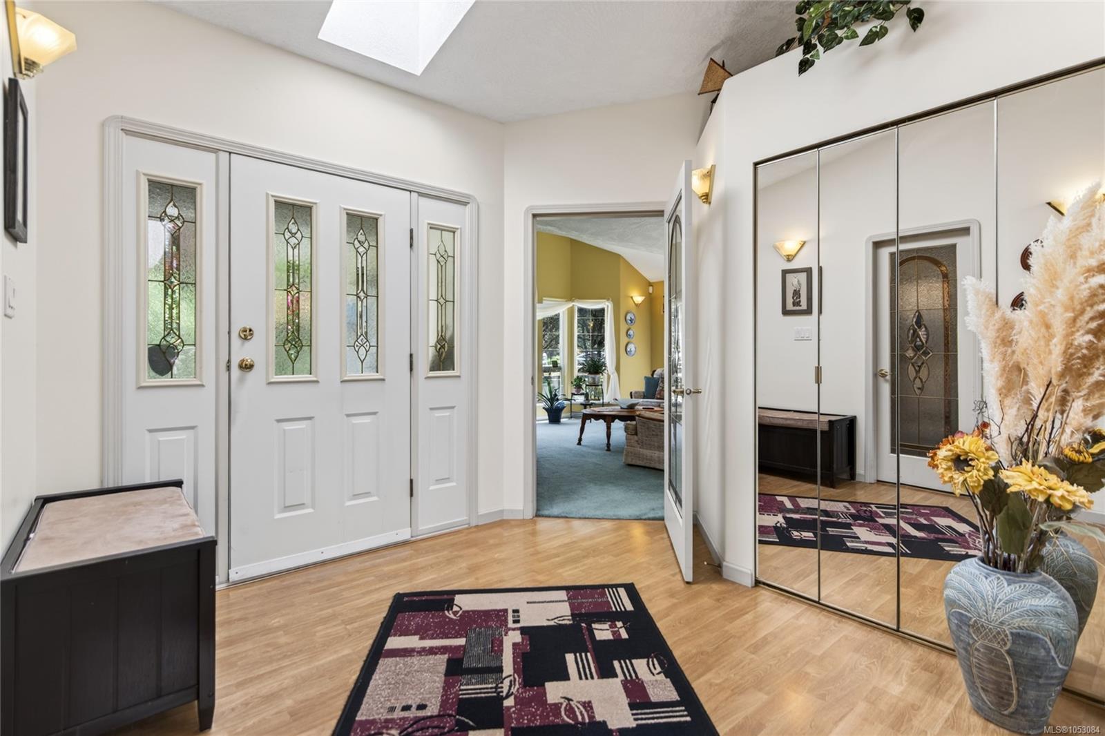 657 Sierra Pines Rd — listing photo 8 of 77