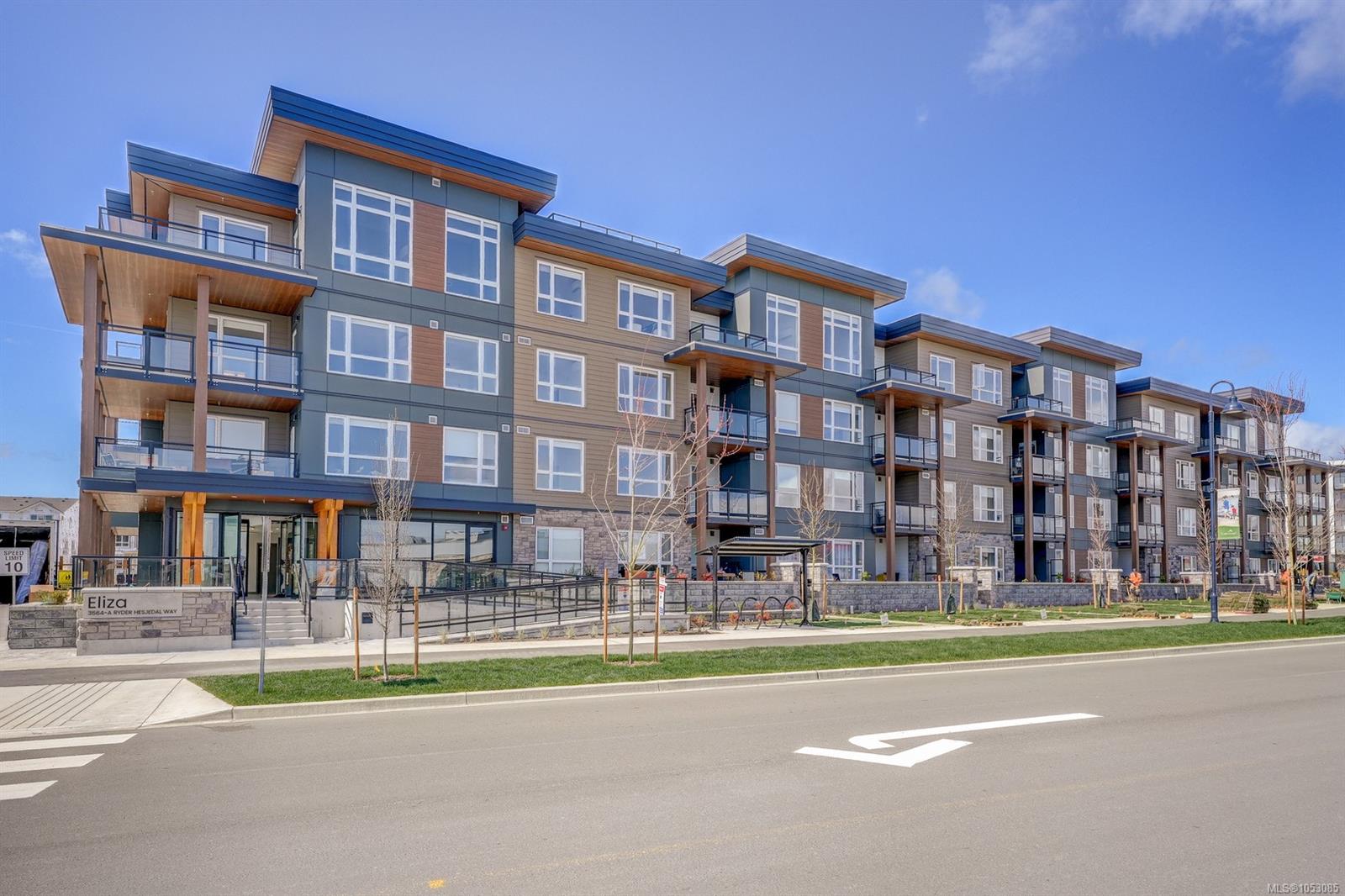 212-3564 Ryder Hesjedal Way — listing photo 4 of 35