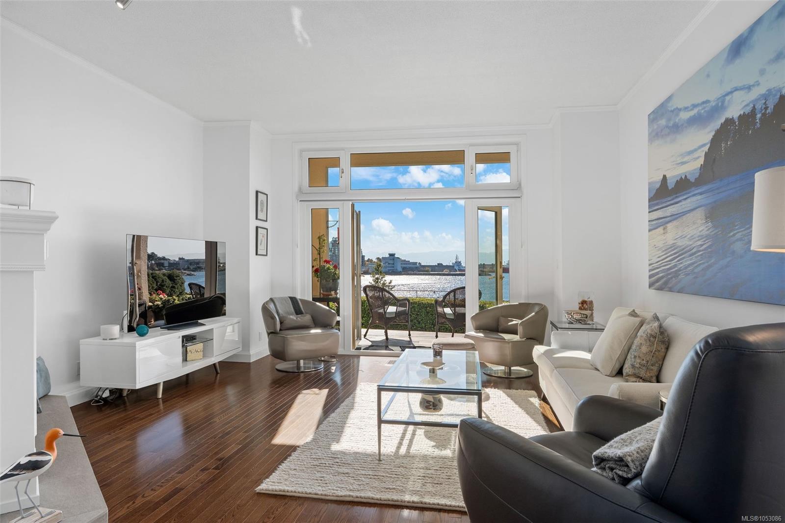 90-208 Russell St — listing photo 12 of 59