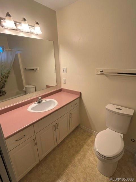 208-264 McVickers St — listing photo 7 of 13