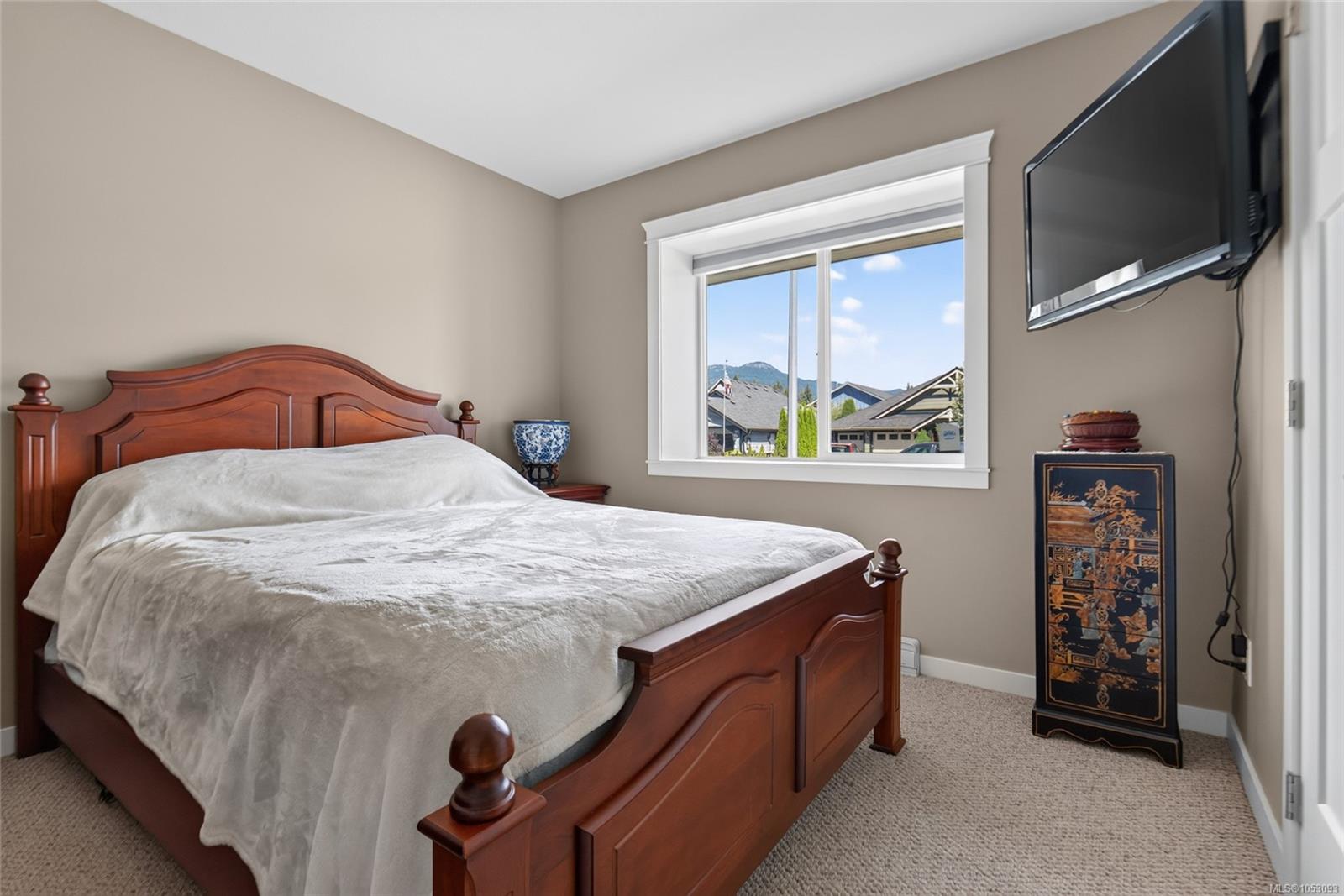 5923 Tower Pl — listing photo 13 of 32