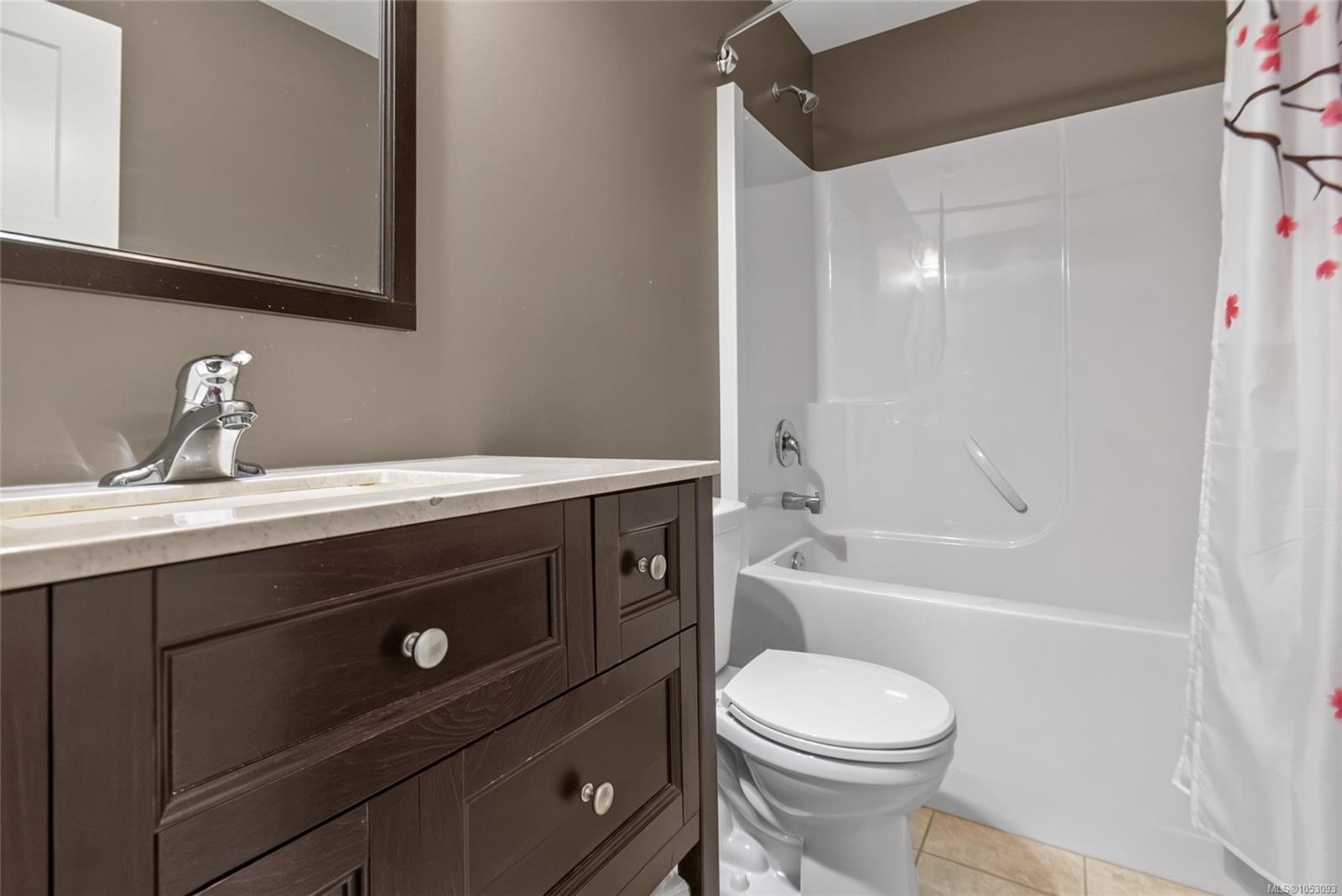 5923 Tower Pl — listing photo 14 of 32