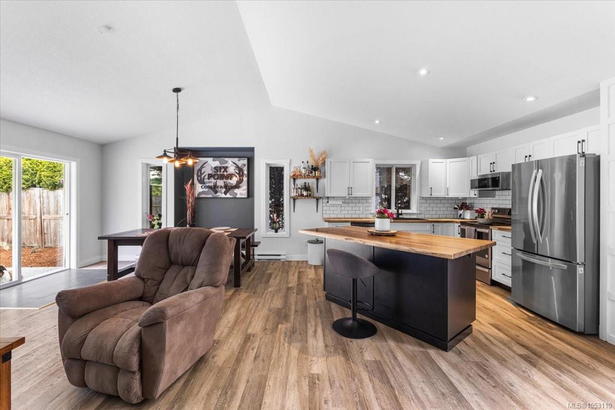 2786 Tamara Dr — listing photo 12 of 47