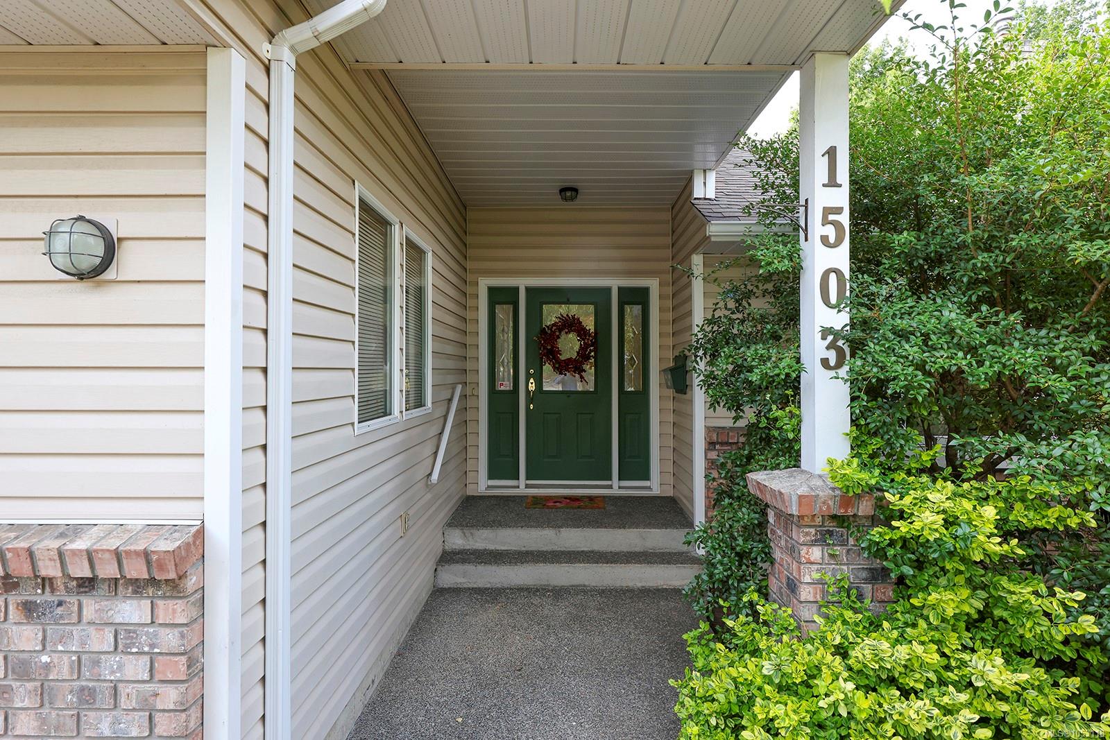 1503 Juniper Pl — listing photo 5 of 34