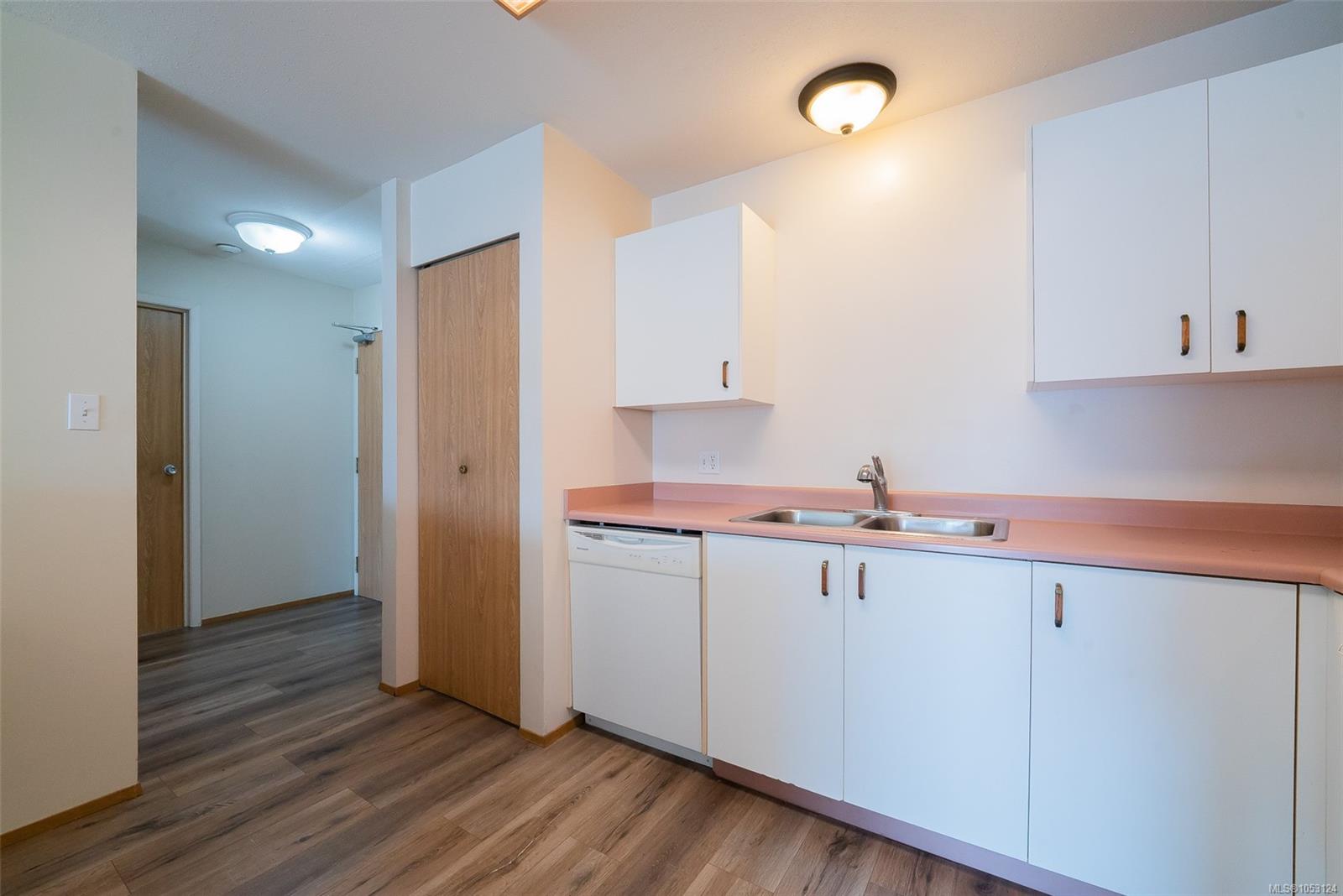 307-3185 Barons Rd — listing photo 6 of 26