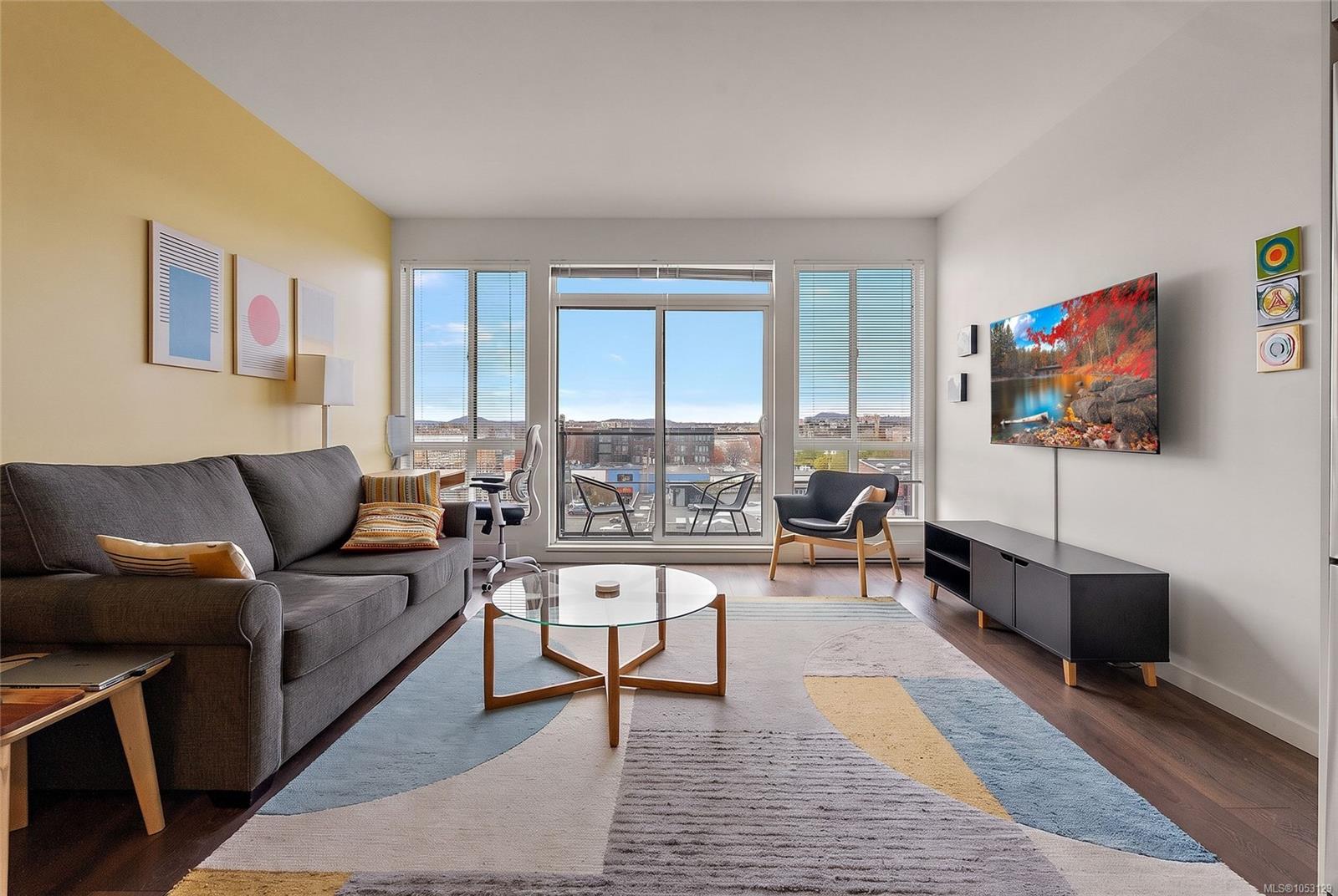 506-517 Fisgard St — listing photo 5 of 28