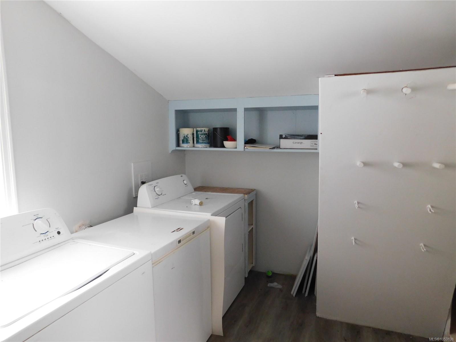 2473 8th Ave — listing photo 8 of 8
