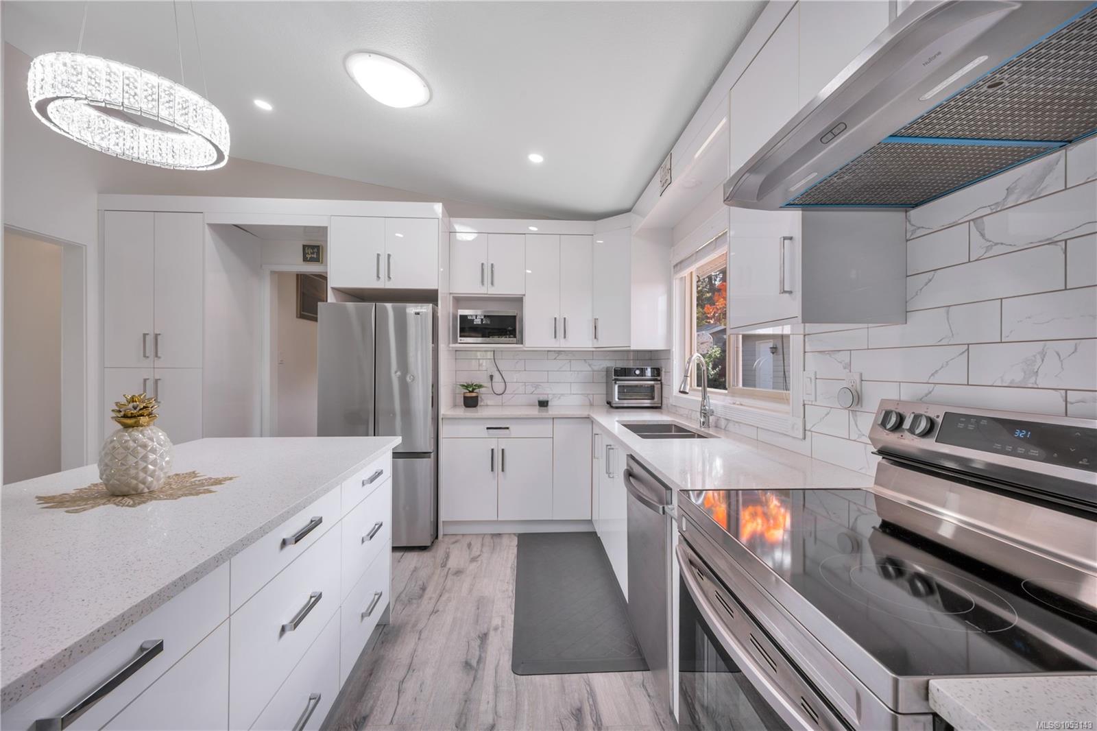 6279 Blueback Rd — listing photo 6 of 24