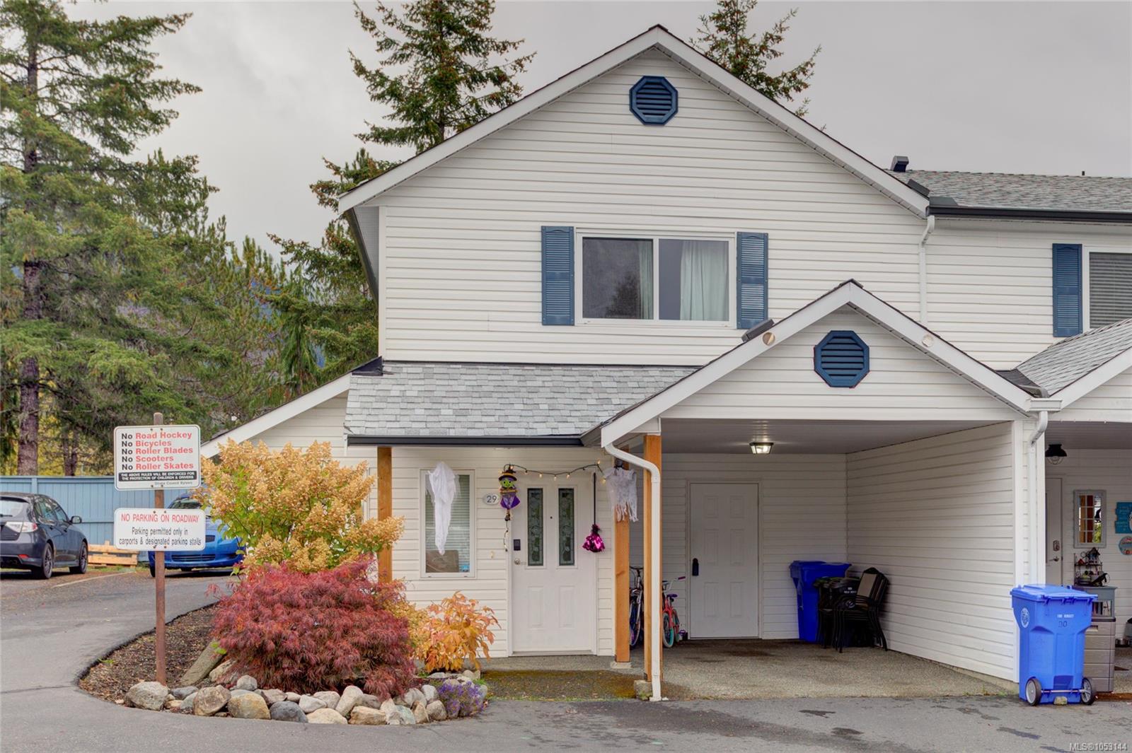 29-215 Madill Rd — listing photo 2 of 38