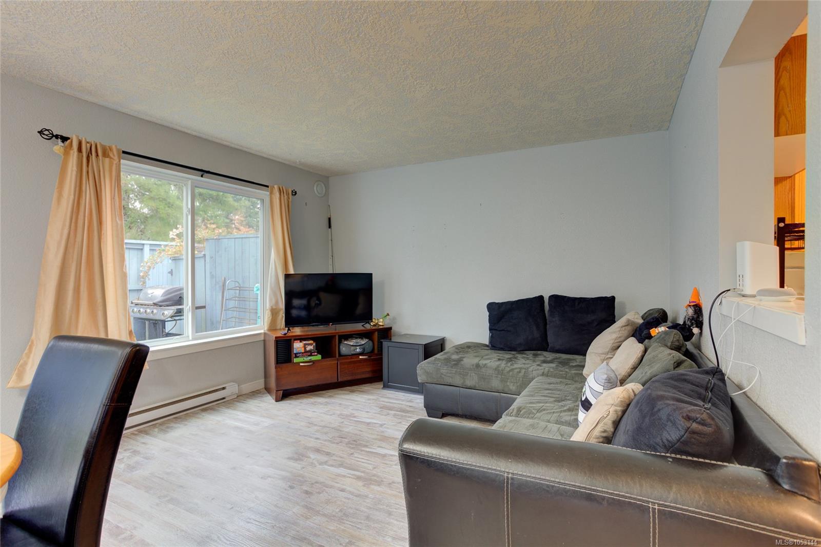 29-215 Madill Rd — listing photo 9 of 38