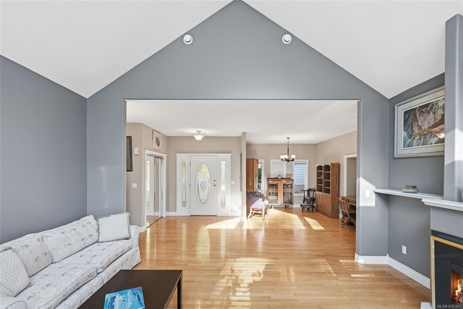 2910 Raven Hill Rd — listing photo 6 of 70
