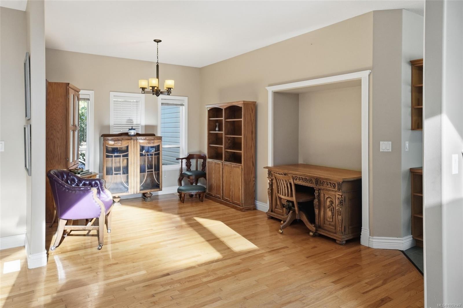 2910 Raven Hill Rd — listing photo 8 of 70