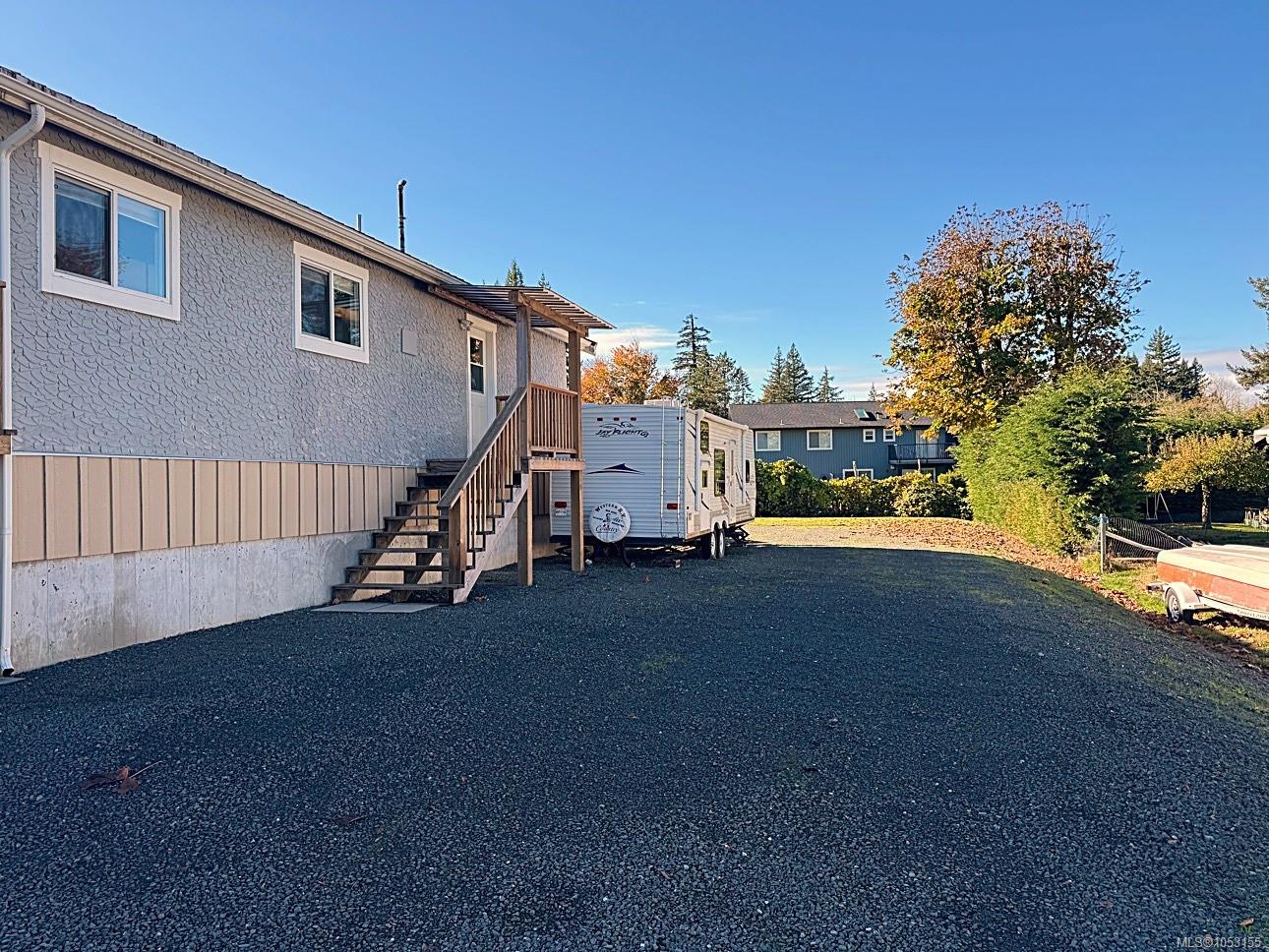 4282 Barclay Rd — listing photo 5 of 24