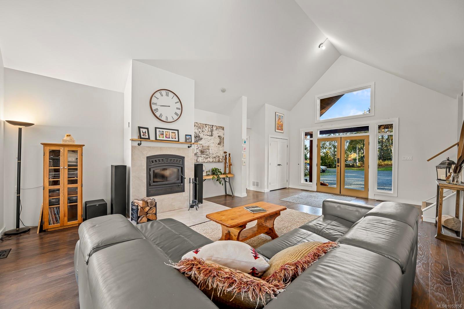 5861 Garvin Rd — listing photo 6 of 40