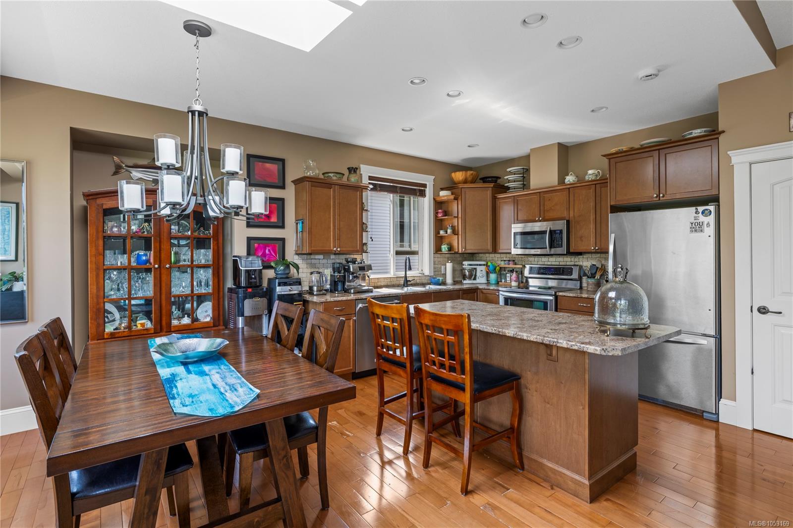 5161 Dunn Pl — listing photo 12 of 68