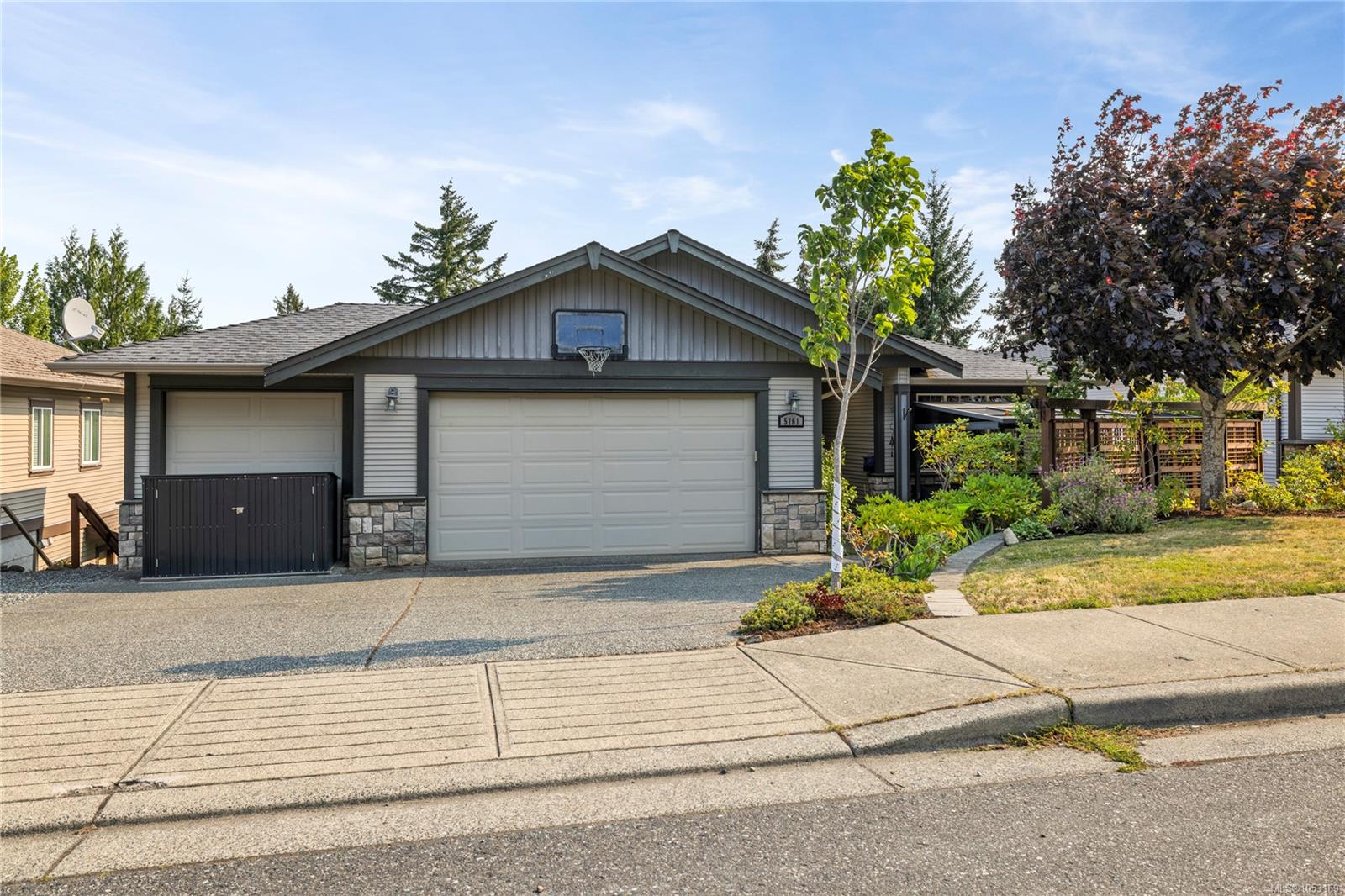 5161 Dunn Pl — listing photo 4 of 68