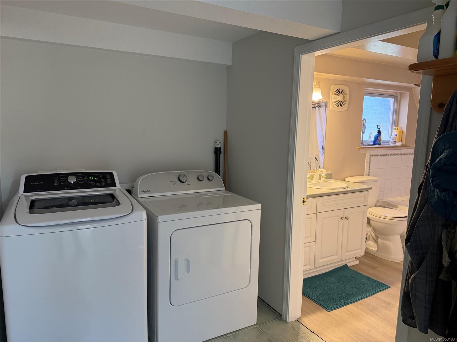 8320 Lansdowne Rd — listing photo 14 of 33