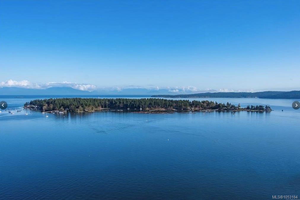 19 Captain Morgans Blvd — listing photo 2 of 23