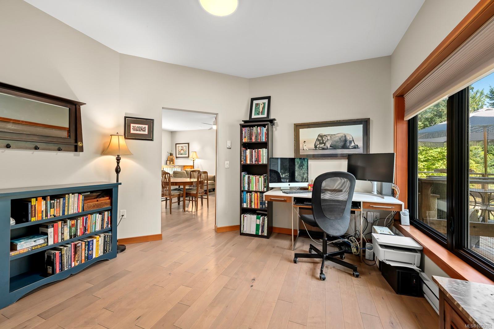 10225 Greenhill Rd — listing photo 11 of 96