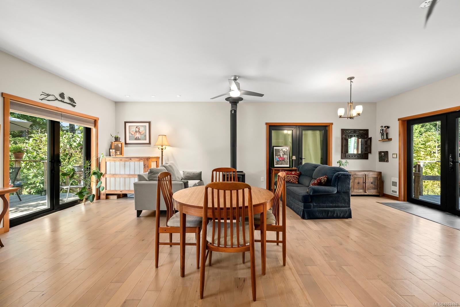 10225 Greenhill Rd — listing photo 6 of 96