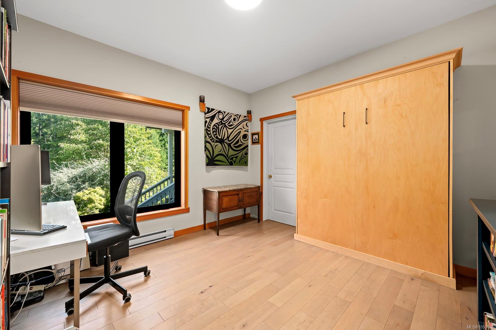 10225 Greenhill Rd — listing photo 10 of 96