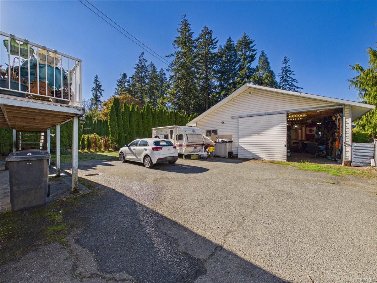 1998 Kaltasin Rd — listing photo 5 of 49