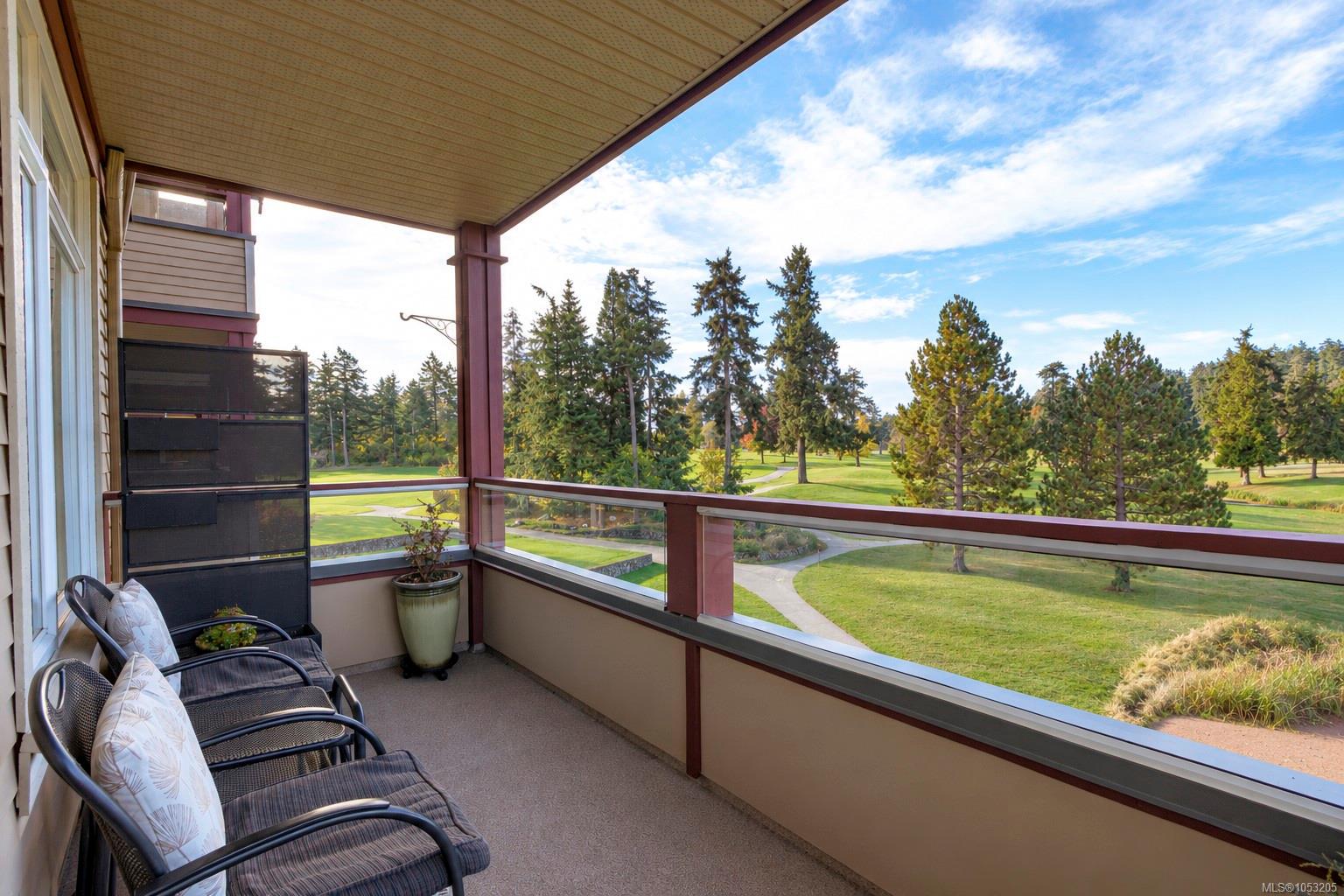 305E-1115 Craigflower Rd — listing photo 13 of 40