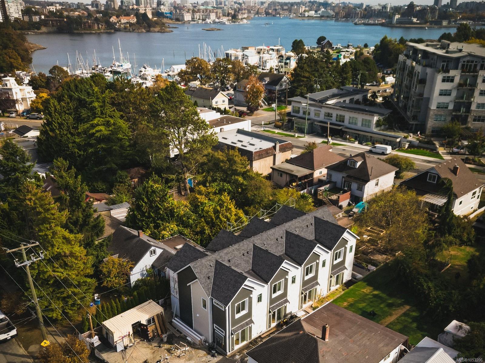 3 525 Paradise St, Esquimalt