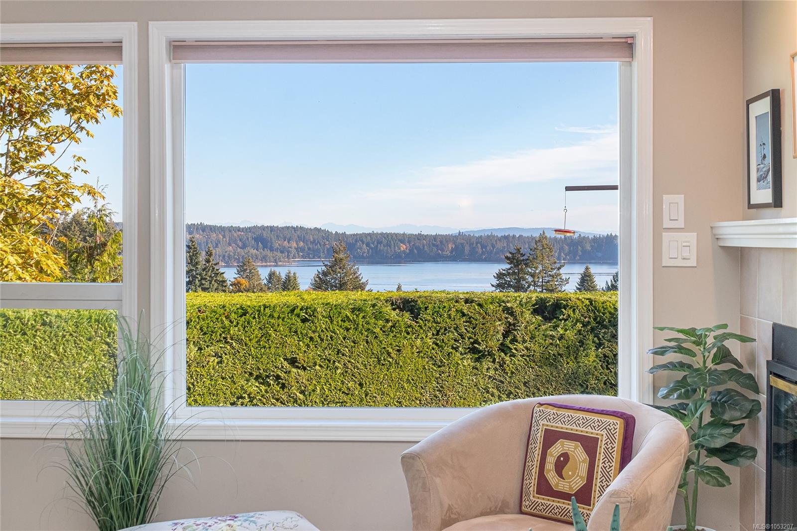 421 Walker Ave — listing photo 8 of 87